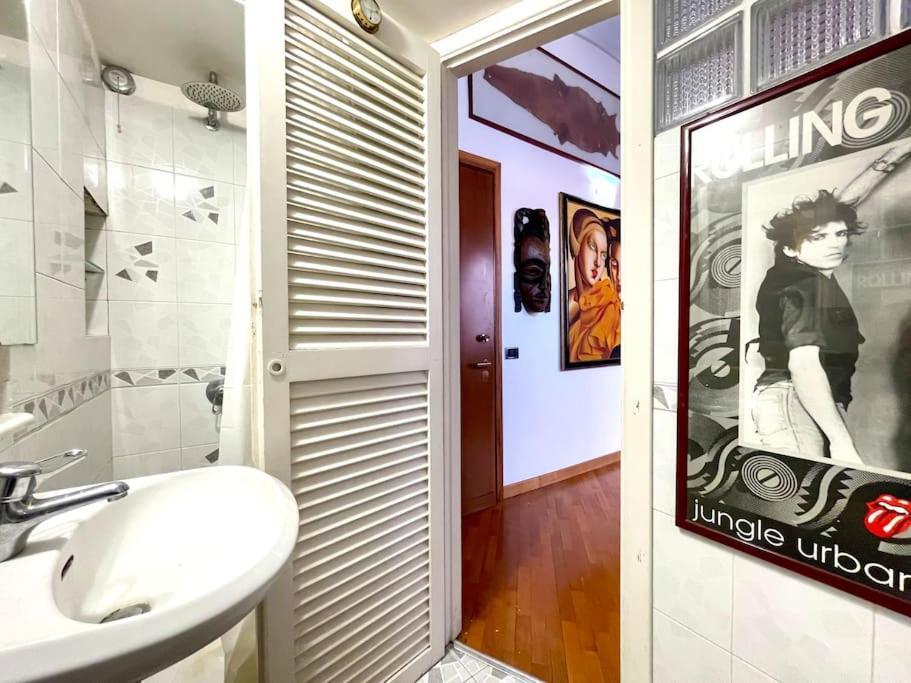 Our Arty Flat In Monti Apartment Rome Exterior photo